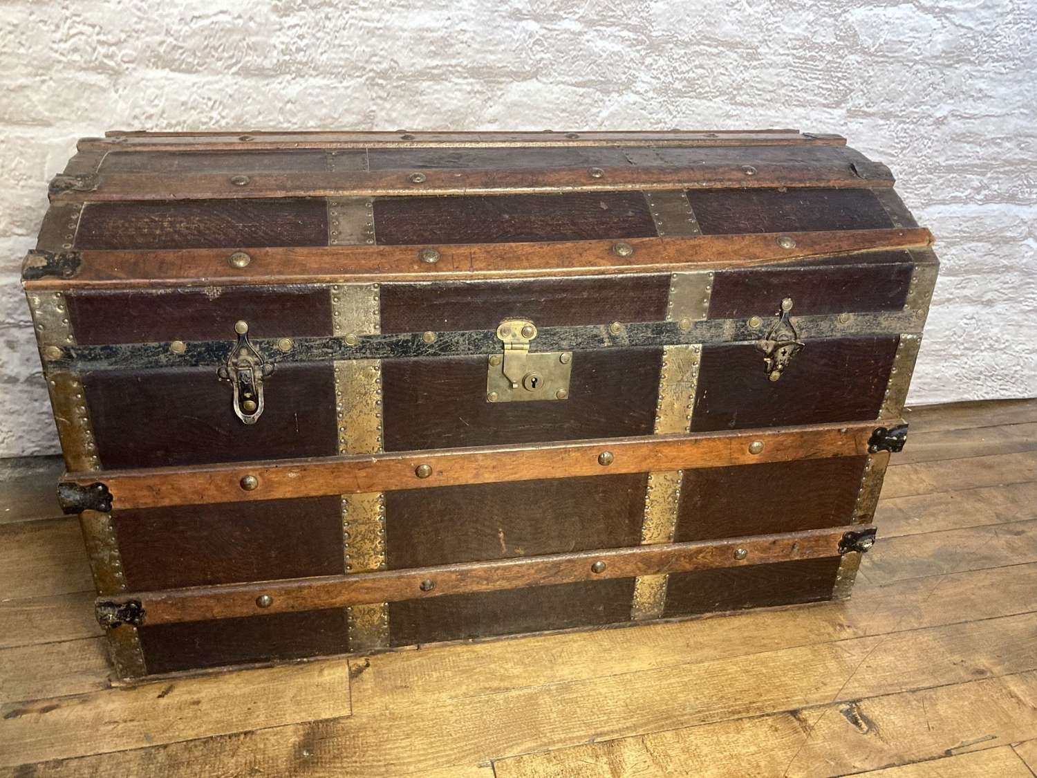 Antique dome top trunk
